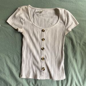 White shirt w buttons